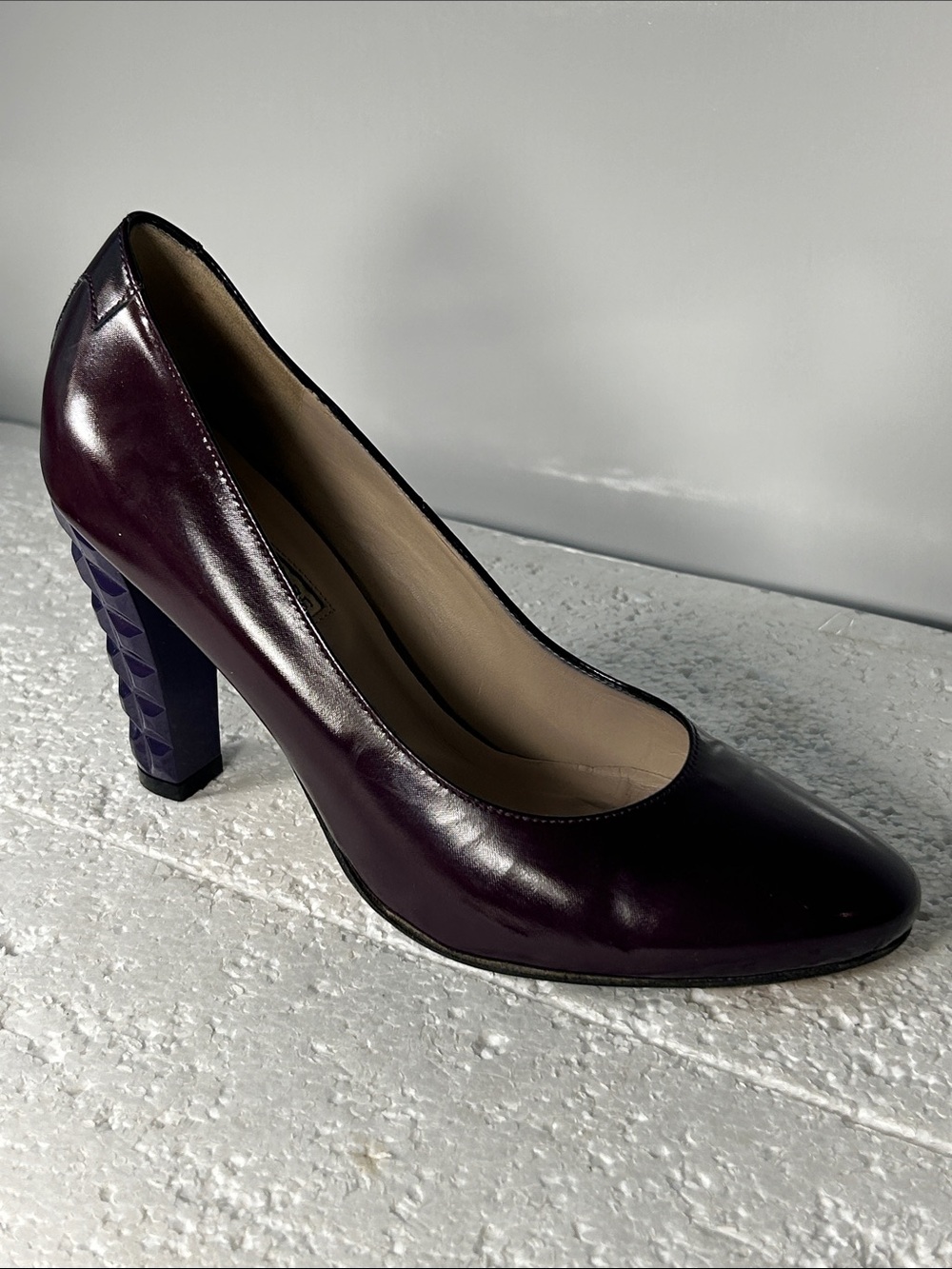 Taryn Rose SZ7 Orthro Burgundy Leather Purple Carved Block Heel Pumps 90s Italy